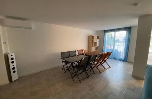 Le Barcares Villa | Marina 5P: Poolside Getaway Near Beach and Shops