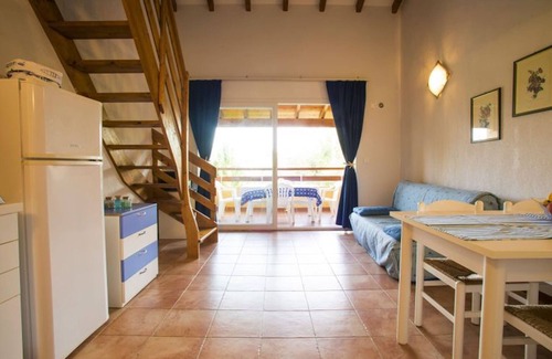 Ghisonaccia Apartment | Cozy Marina Corsa: 4-Room Apartment Steps from the Sea