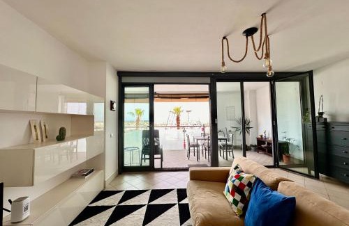 San Lorenzo al Mare Apartment | Marina dei Sogni Bilocale - Fronte mare con parcheggio gratuito e aria condizionata