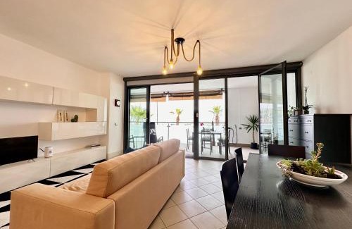San Lorenzo al Mare Apartment | Marina dei Sogni Bilocale - Fronte mare con parcheggio gratuito e aria condizionata