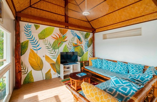 Busuanga Hotel | Relax at Marina del Sol Resort & Yacht Club with Pool Access