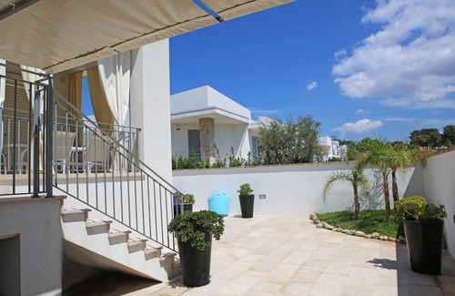 Marina di Pescoluse House | Villa Sofia: Oceanfront Oasis in Marina Di Pescoluse