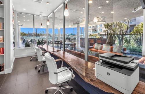 Marina del Rey Apartment | Marina Escape 2BR Townhouse with FREE PARKING