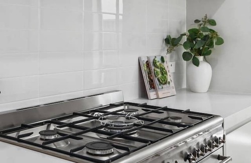 Shell Cove House | Coastal Living at Marina Escape: Family-Friendly Retreat