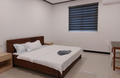 Solomon Islands Hotel | Discover Marina Hotel: Pet-Friendly with Pool & Restaurant
