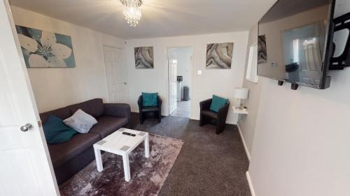 Hull Apartment | Discover Marina House: Top-Rated Stay at 8.7/10