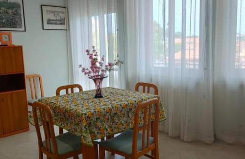 Silvi Apartment | Oceanfront Marina: Pet-Friendly Retreat with Great Reviews
