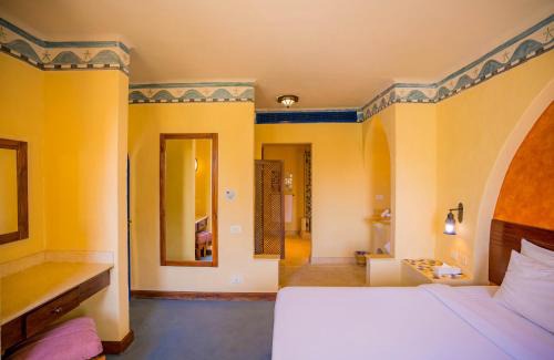 Port Ghalib Cabin | Relax at Marina Lodge: Beachfront Bliss & Spa Retreat