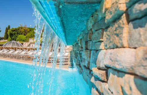 Moniga del Garda House | Coastal Escape at Marina Loft with Ocean Views & Pool