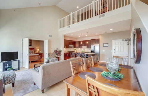 Spring Lake Condo | Marina, Pool & Balcony: Modern Spring Lake Condo