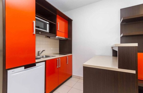 Piran Apartment | Ideal Marina Portoroz Apartment with Balcony & Ocean View