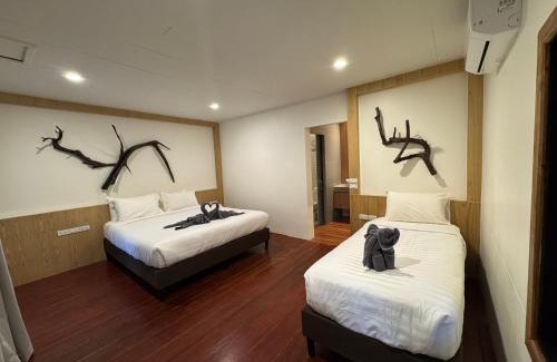 Ranong Resort | Relax at Marina Resort Koh Phayam Ranong with Ocean Views