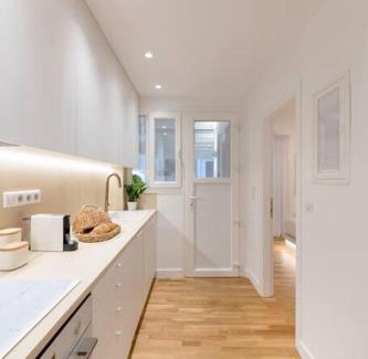 Pasalimani Apartment | Marina View Haven - King Beds and Cosy Fireplace
