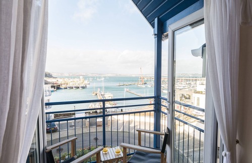 Brixham Apartment | Oceanfront Apartment with Breathtaking Marina Views