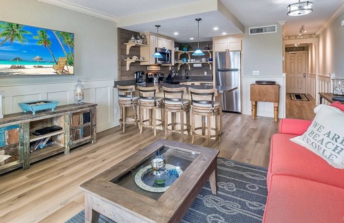 Captiva House | Scenic Marina Views & Pool, Steps from the Beach