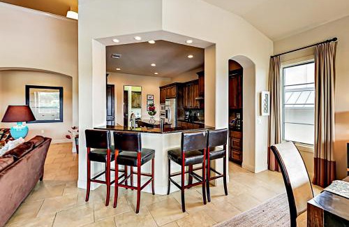Lakeway Apartment | Discover Marina Village Cove: Pet-Friendly with Pool Access