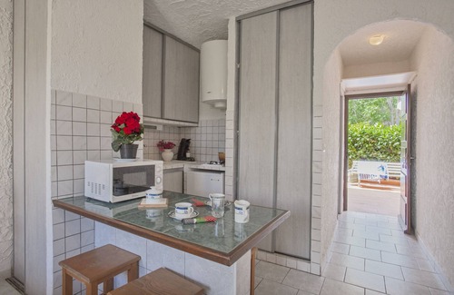 Bravone Apartment | Beachside Retreat: Marine De Bravone with Ocean Views