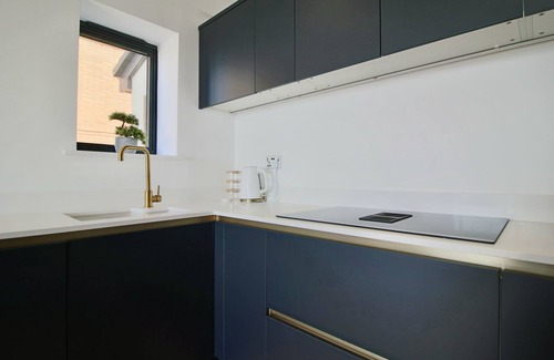 Seaford Apartment | Ocean View Marine Apartment with Family-Friendly Amenities