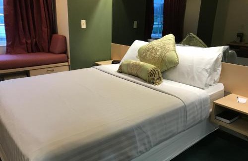 Carlyle Lake Resort | Discover Mariner's Village Resort: Pet-Friendly Oceanfront Retreat