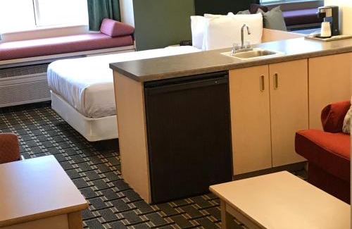 Carlyle Lake Resort | Discover Mariner's Village Resort: Pet-Friendly Oceanfront Retreat