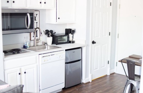 Huddleston Condo | Experience Mariners Landing Condo: Pool, Spa & More!