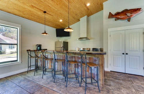 Kingsland Hotel | Cozy Mariners Suites: Oceanfront Retreat with Pool & Spa