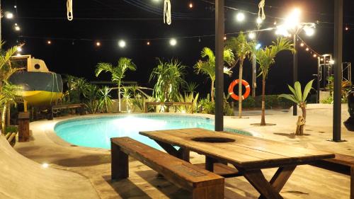 Minatogawa Hotel | Scenic Marinx Classic Harborview Pension with Oceanfront Bliss