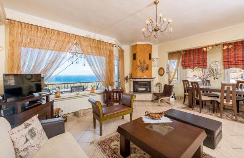 Kallirakhi House | Family-Friendly Retreat at Mario's House - Rated 9.7/10!
