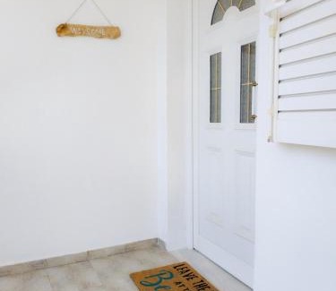Neos Marmaras House | Mario's Luxury Maisonette