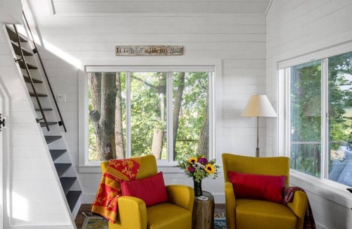 Perham Cabin | Unforgettable Marion Lake Tree House with Oceanfront Views