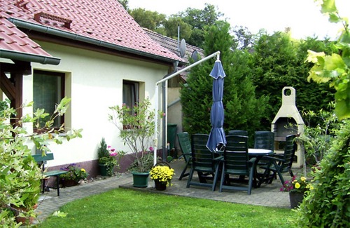 Kummerow Apartment | Perfect Retreat at Marion's gute Stube by Lake Kummerow