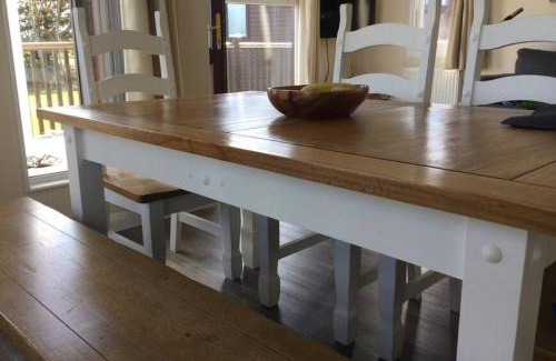 Padstow Ski Chalet | Child-Friendly Retreat at Marios Lodge - Guest Rated 10/10