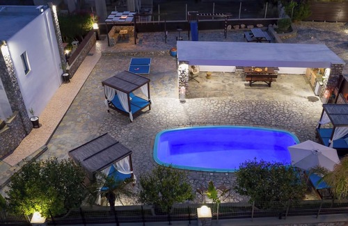 Lardos Villa | Cozy Maripaul Villa Just 120 Meters from the Ocean