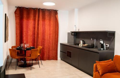 Municipio 1 Apartment | Oceanfront Sea Sense Suite 6 with Spa & Breakfast Included