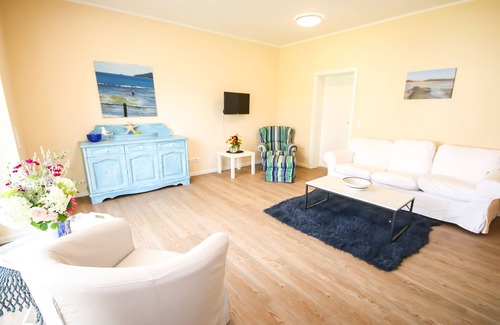 Wentow Condo | Tranquil Maritim 1: Pet-Friendly Retreat by the Lake