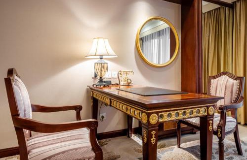 Taicang Hotel | Discover Maritim Hotel Taicang Garden with Pool & Hot Tub