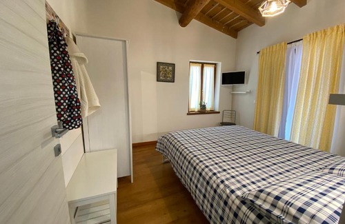 Pescantina Bed & Breakfast | Explore Comfort at Mariù B&B - Guest Rated 9/10