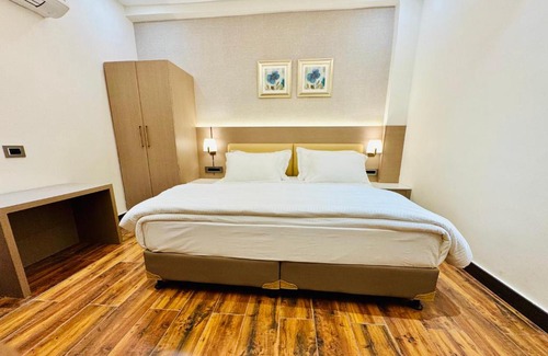 Gorakhpur Hotel | Marius Inn