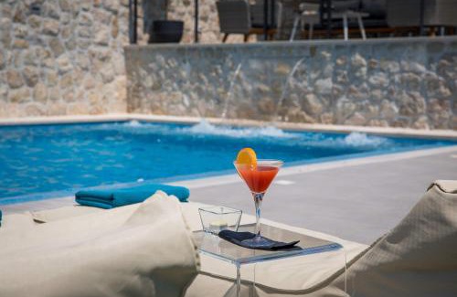 Brsecine Villa | Experience Mariva Exclusive: 4-Star Paradise with Pool