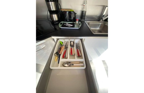 La Roche-sur-Yon House | Child-Friendly Retreat at Marjorie City Home - 8/10 Rating