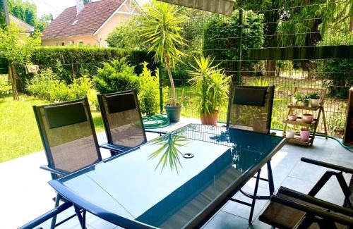 Balatonszarszo Apartment | Child-Friendly Retreat at Mark Apartman - Rated 9.7/10