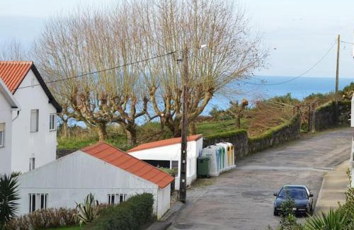 Vila Praia de Ancora Apartment | Child-Friendly Market Apartment - Highly Rated 8.9/10