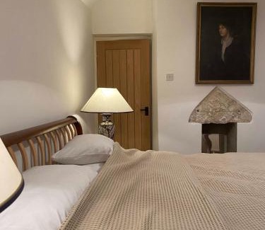 Tetbury House | Discover Market Place Cottage in Central Tetbury, Cotswolds