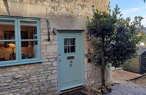 Tetbury House | Discover Market Place Cottage in Central Tetbury, Cotswolds