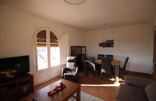 Cardona Apartment | Historic Market Square Apartment in Cardona with Pool & Spa