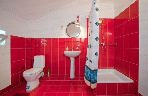 Zapadnyy okrug Hotel | Cozy Markiz Hotel: Breakfast Included & Rated 8/10