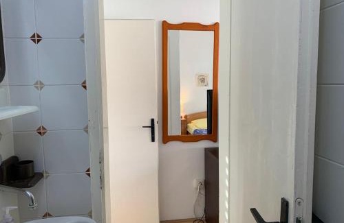Sreser Apartment | Cozy Marko Apartment with Ocean View & Pet-Friendly Options