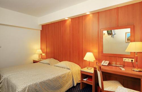 Cove Tri Zala (Zrnovo) Hotel | Relax at Marko Polo Hotel by Aminess - Oceanfront Oasis