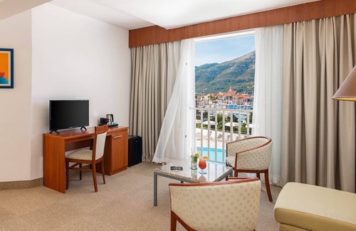 Cove Tri Zala (Zrnovo) Hotel | Experience Comfort at Marko Polo Hotel by Aminess
