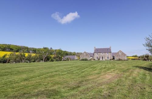 Newton Stewart House | Discover Marl House: Pet Friendly with Great Reviews